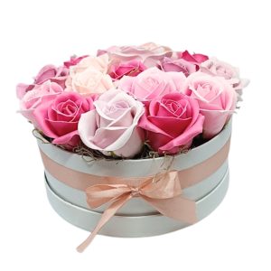 Elegáns szappanrózsa virágbox (17 fejes)